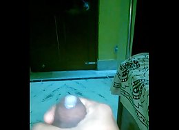 indian desi boy jurking off and cumming