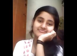 indian teen showing her boobs